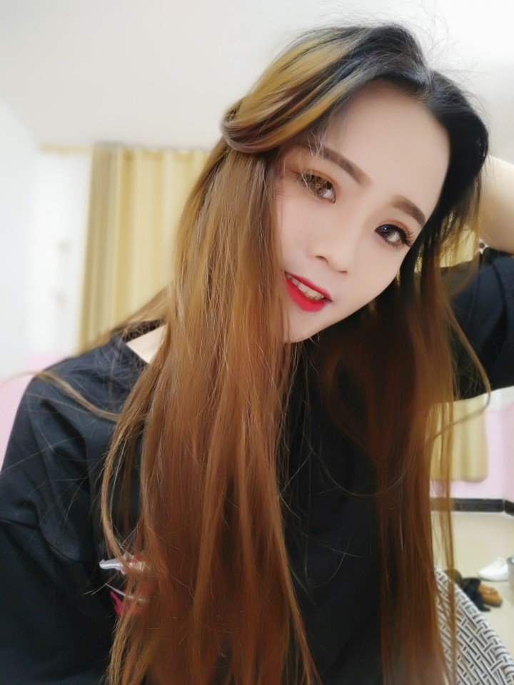 照片- 精神美女茜的快手